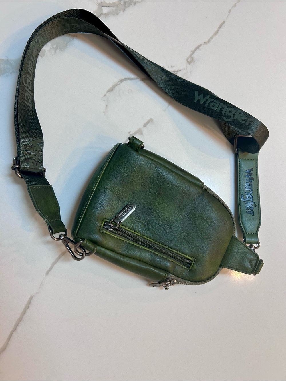 Wrangler Green Crossbody Sling Bag - Picture 4 of 7